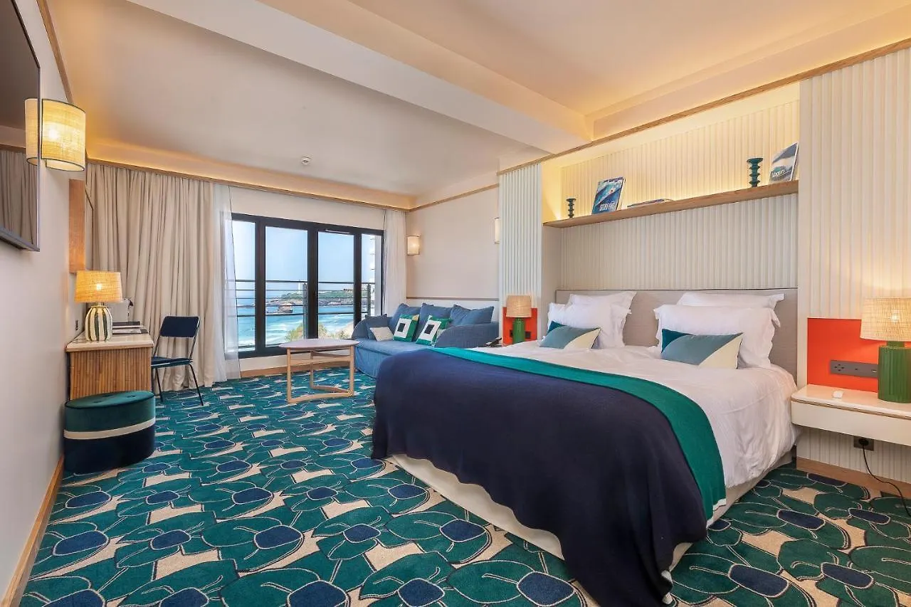 Hotel Le Cafe De Paris Biarritz 4*,